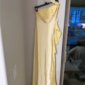 Selfie Leslie Asymmetrical Yellow Dress